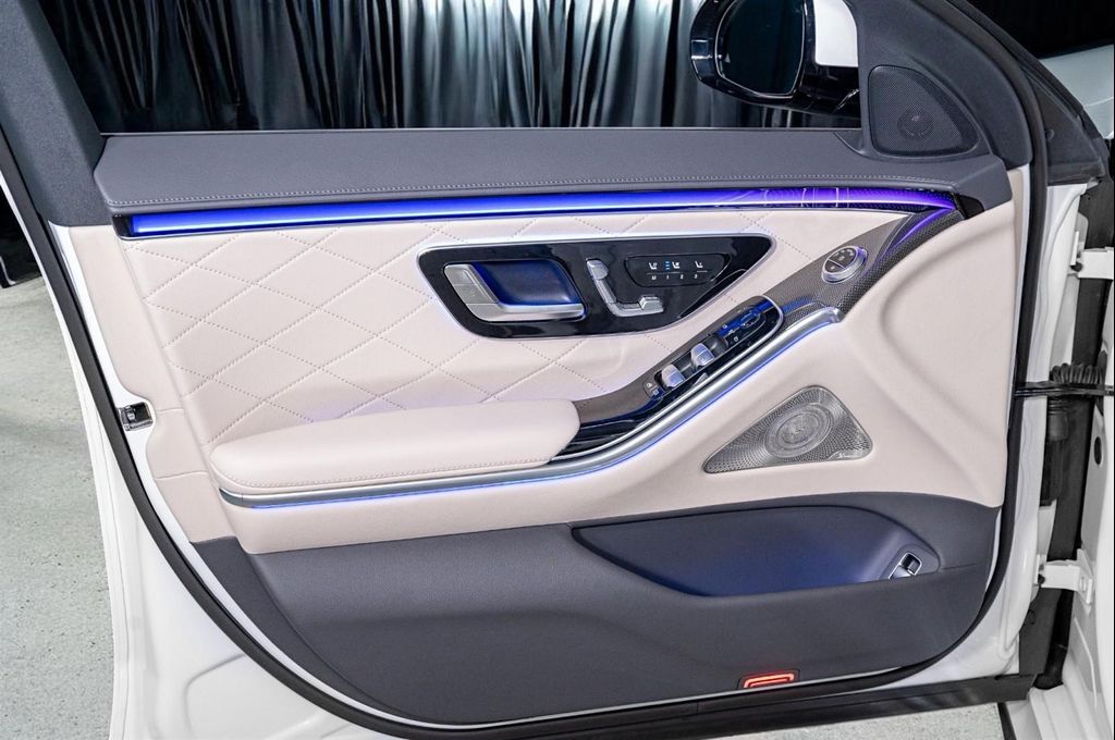 MERCEDES-BENZ S-CLASS - 10