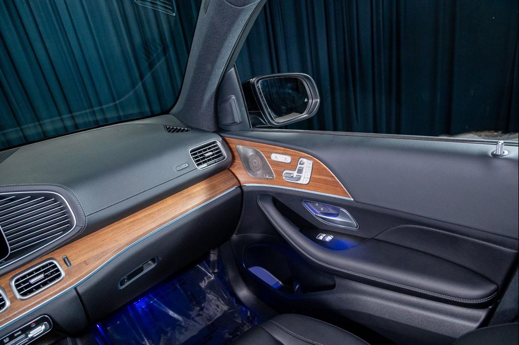 2026 Mercedes-BENZ GLE 缩略图 24