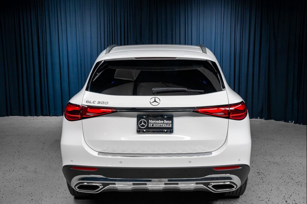 MERCEDES-BENZ GLC - 5