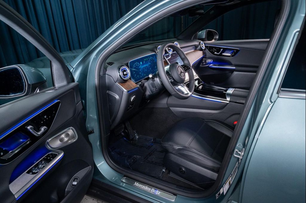 MERCEDES-BENZ GLC-CLASS - 10