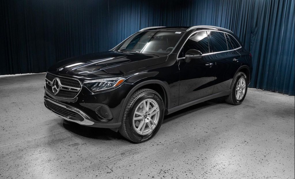New 2026 Mercedes-Benz GLC 300 Base