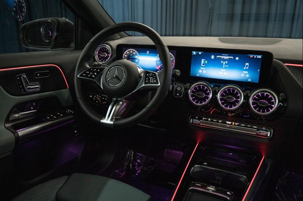 2026 Mercedes-BENZ GLA 缩略图 17