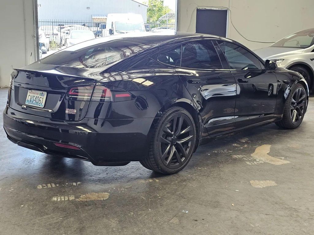TESLA MODEL S PLAID - 4