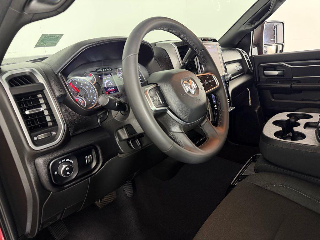 صورة مصغرة 22 لـ 2026 RAM 2500 BIG HORN CREW CAB 4X4 6'4' BOX