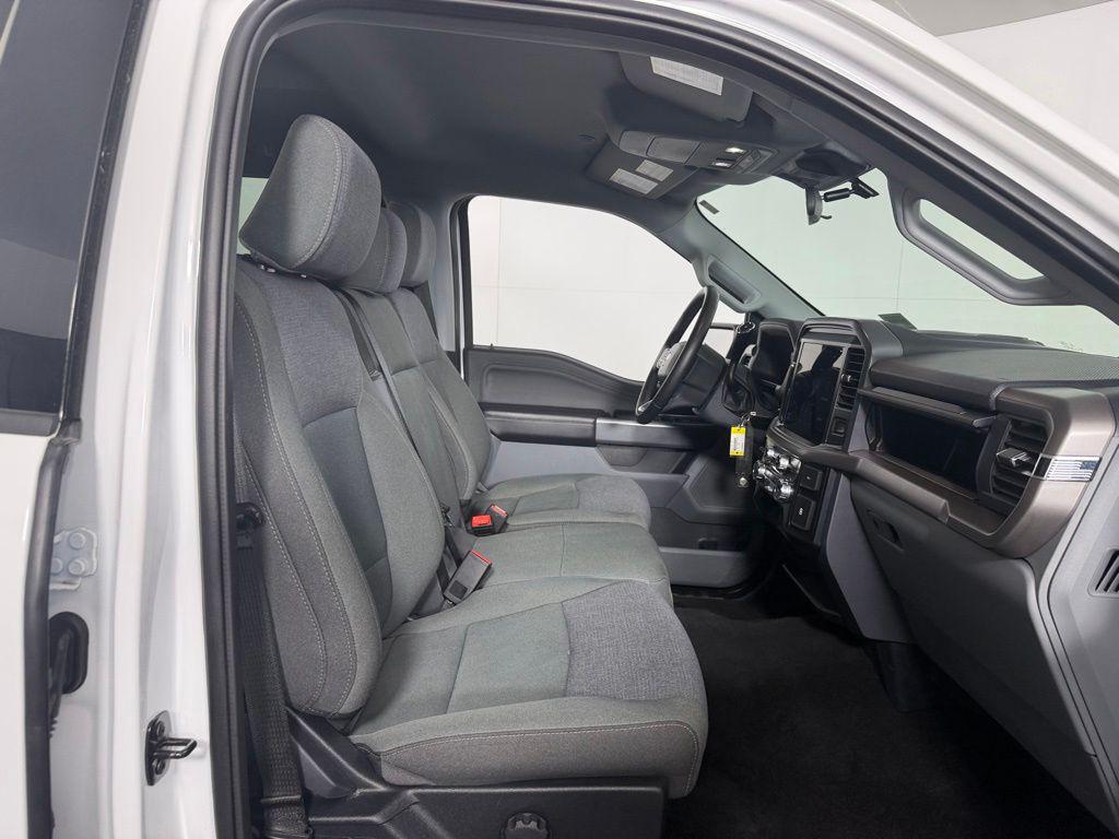2025 FORD F-150 XLT 缩略图 31