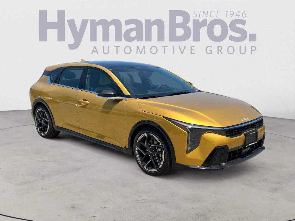 New 2026 Kia K4 GT-LINE