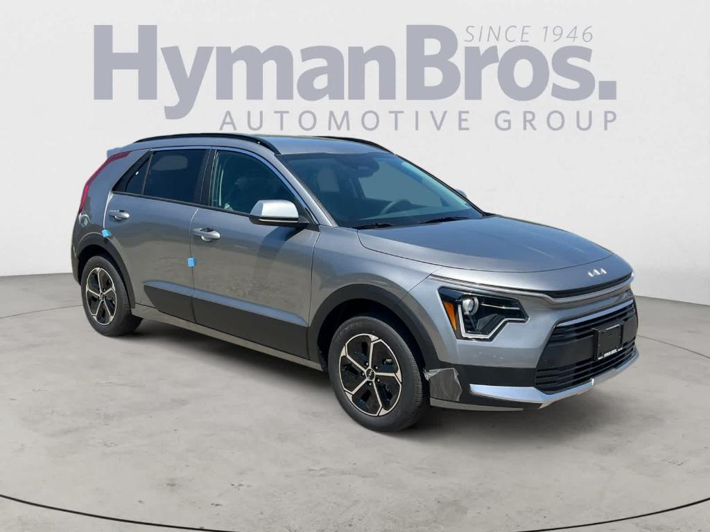 New 2026 Kia Niro LX