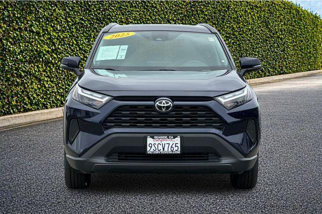 صورة 9 لـ 2025 Toyota RAV4 XLE