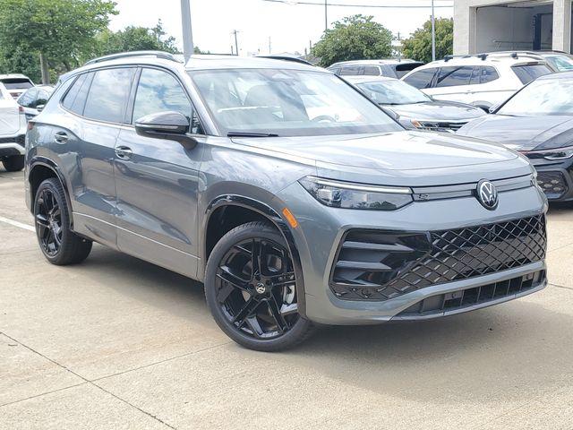 New 2026 Volkswagen Tiguan 2.0T SE R-Line Black
