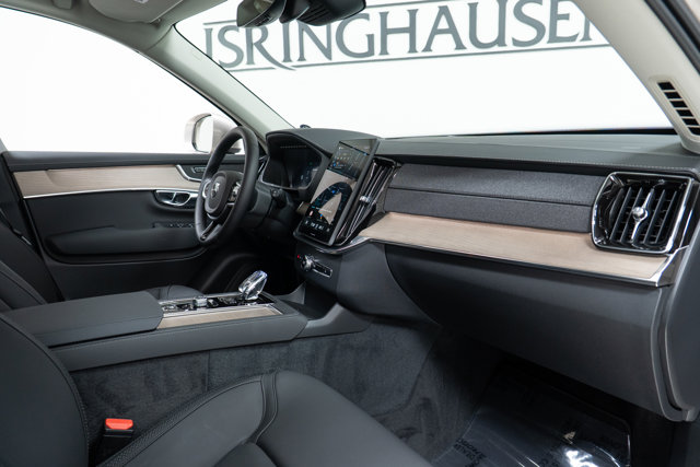2026 Volvo XC90 PLUS thumbnail 21