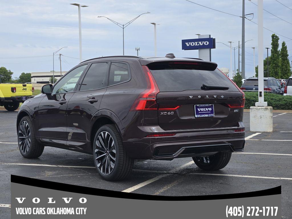 2026 Volvo XC60 B5 ULTRA — фото 4
