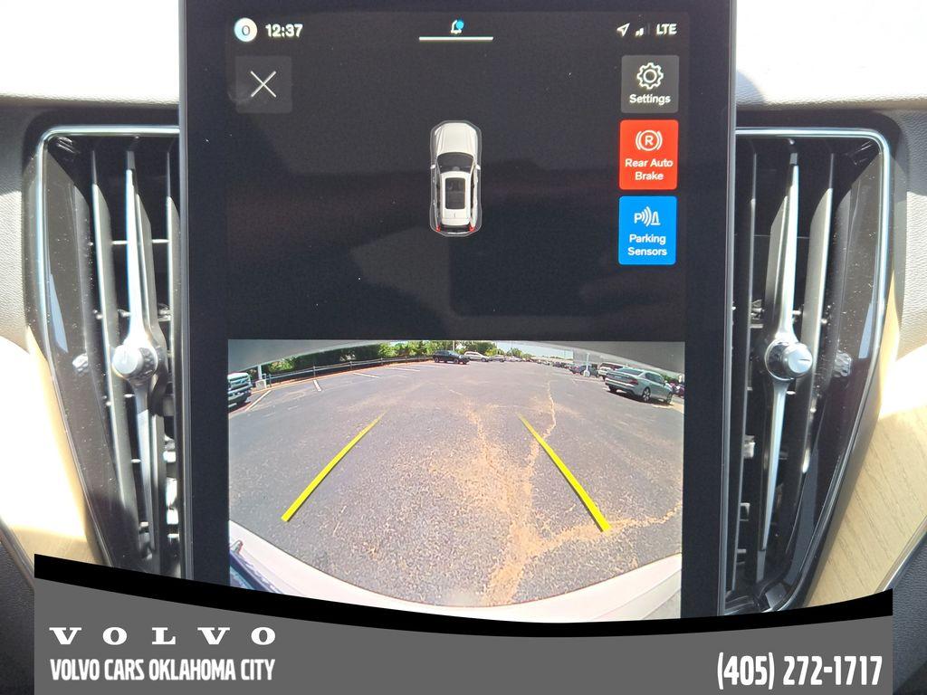 صورة مصغرة 14 لـ 2026 Volvo XC60 B5 CORE