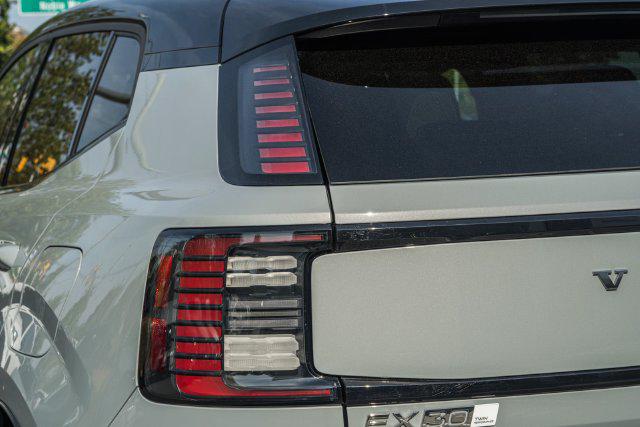 2025 Volvo EX30 PLUS TWIN MOTOR PERFORMANCE, FULLY ELECTRIC — фото 7
