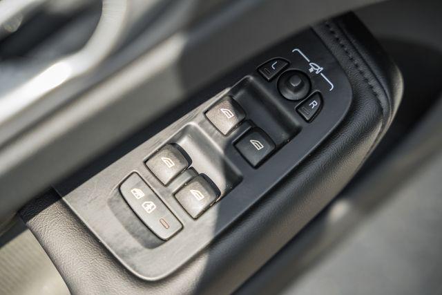 صورة 37 لـ 2023 Volvo XC60 RECHARGE PLUG-IN HYBRID T8 PLUS DARK THEME