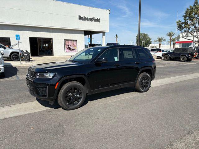New 2026 Jeep Grand Cherokee Altitude