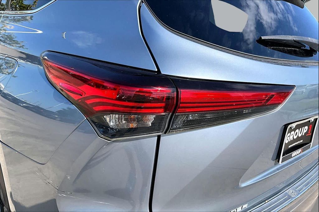 صورة مصغرة 27 لـ 2021 Toyota HIGHLANDER HYBRID PLATINUM
