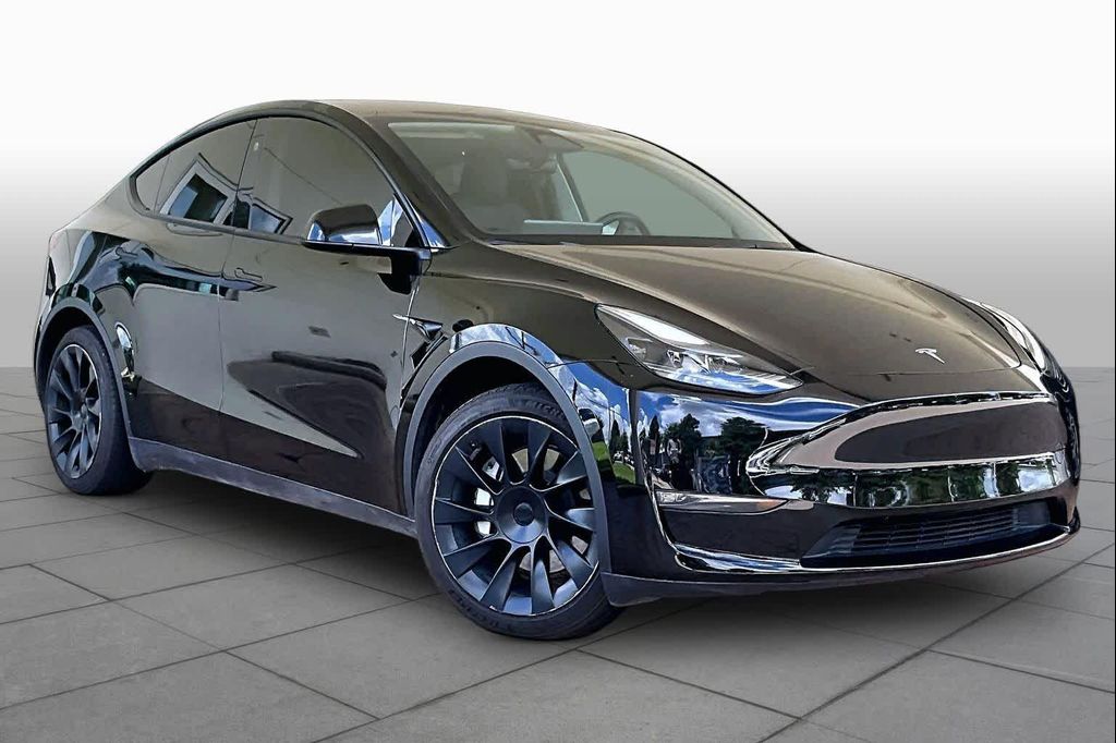 2023 Tesla MODEL Y LONG RANGE DUAL MOTOR ALL-WHEEL DRIVE — фото 2