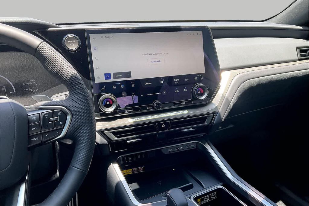 صورة مصغرة 9 لـ 2026 Lexus TX 500H F SPORT PREMIUM