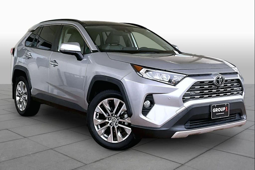 TOYOTA RAV4 - 3