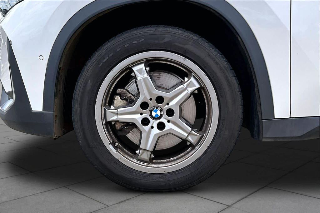 BMW X1 XDRIVE28I - 10