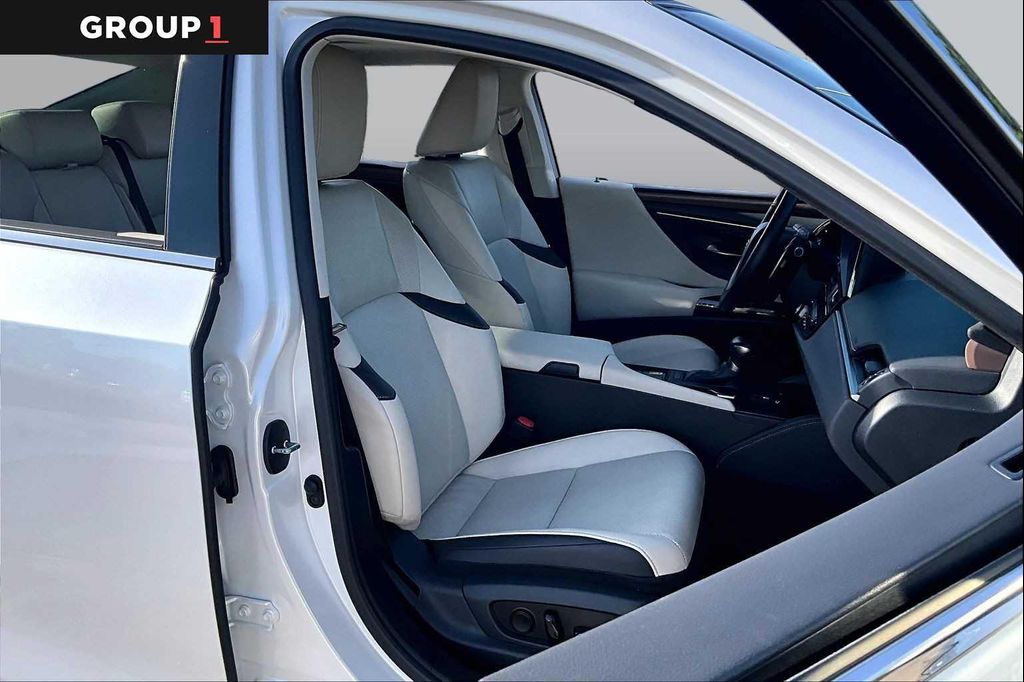 2024 Lexus ES 350 BASE — миниатюра 8