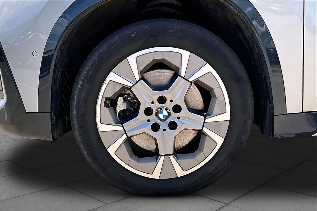 BMW X1 XDRIVE28I - 10