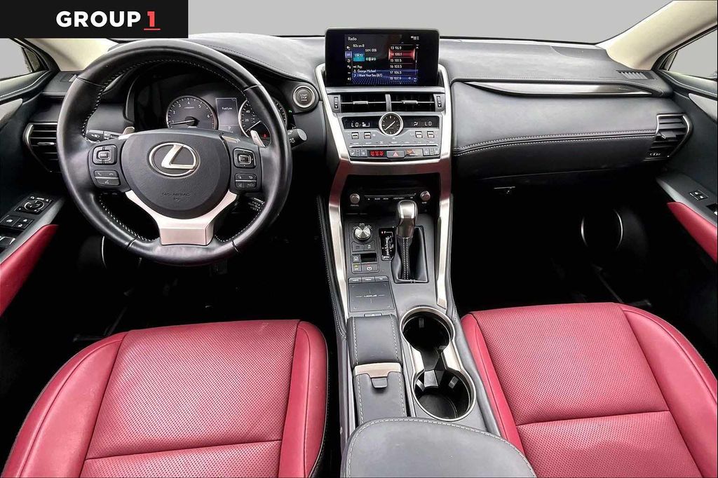 صورة مصغرة 13 لـ 2020 Lexus NX 300 BASE