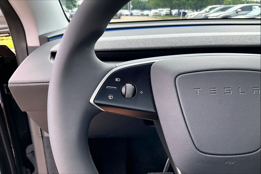 صورة مصغرة 20 لـ 2026 Tesla MODEL Y PREMIUM REAR-WHEEL DRIVE