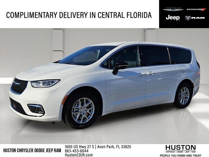 New 2026 Chrysler Pacifica Select FWD