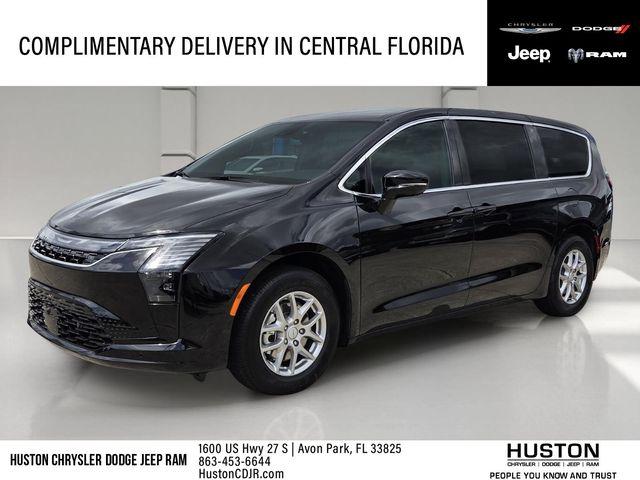 New 2027 Chrysler Pacifica SELECT