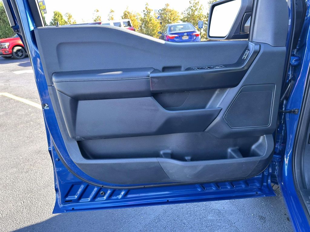 FORD F-150 STX - 8