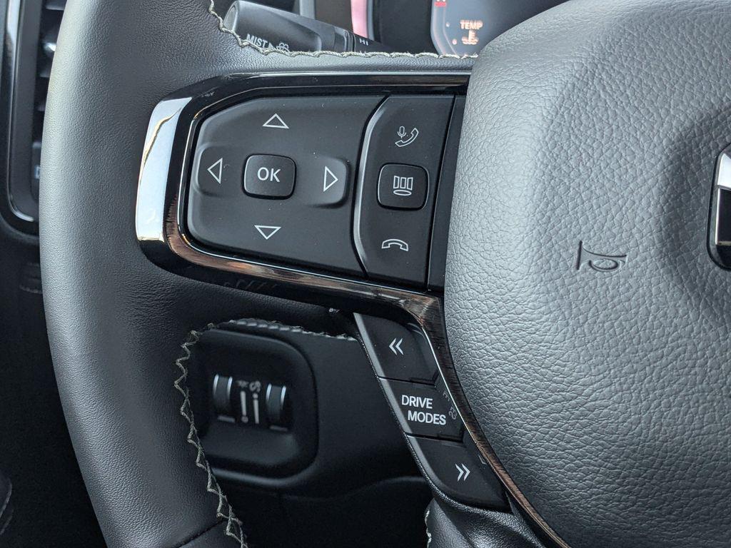 صورة مصغرة 25 لـ 2026 RAM 1500 LIMITED