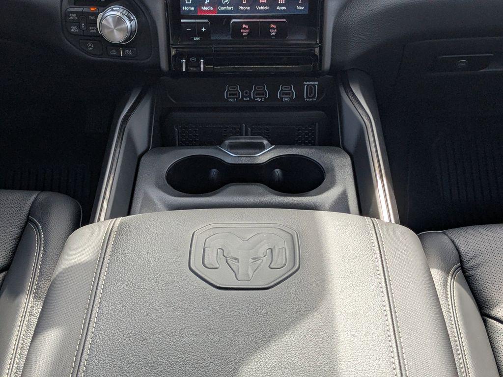 صورة مصغرة 18 لـ 2026 RAM 1500 REBEL