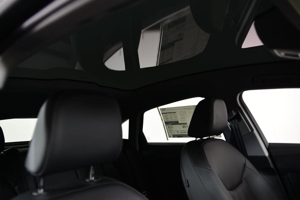 صورة 12 لـ 2025 AUDI A5 2.0T QUATTRO PREMIUM