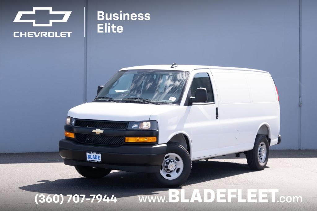 New 2025 Chevrolet Express 3500 Work Van
