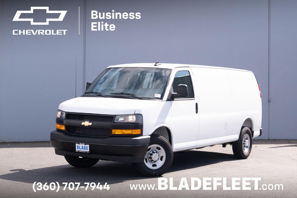 New 2025 Chevrolet Express 3500 Work Van