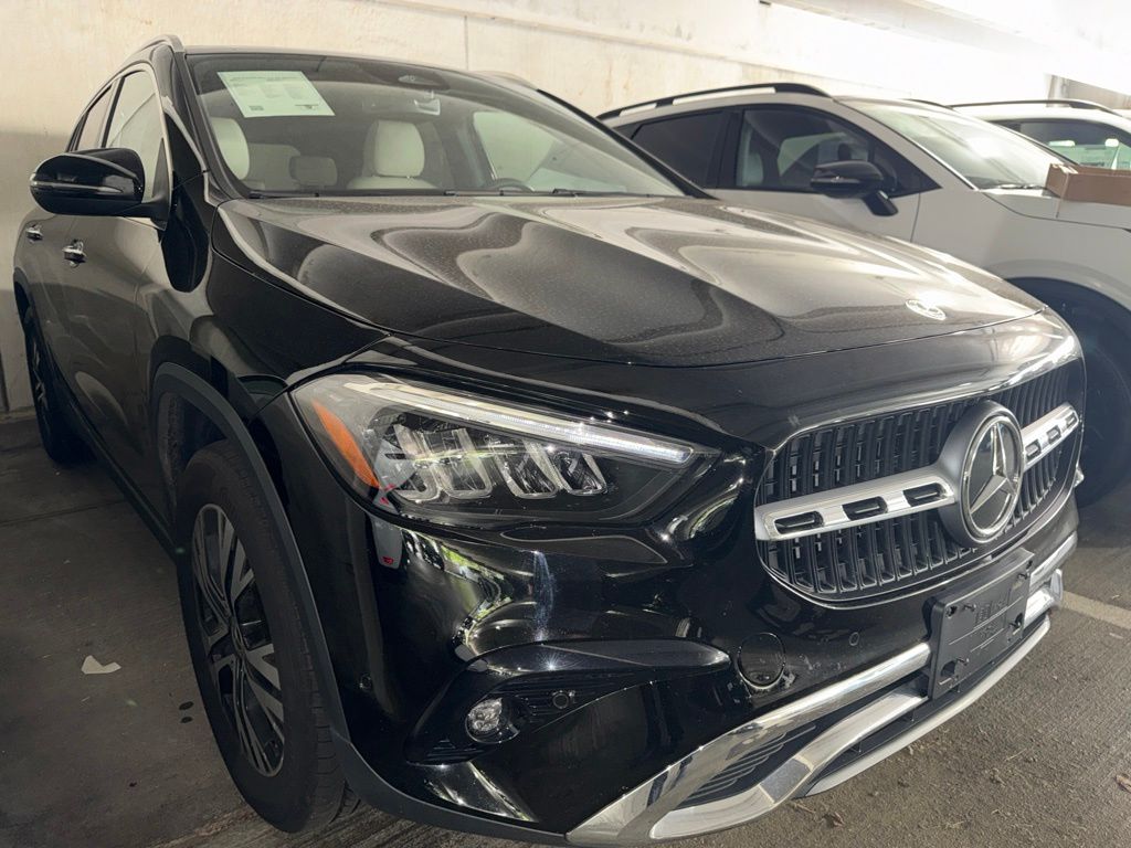 صورة 2 لـ 2025 Mercedes-BENZ GLA
