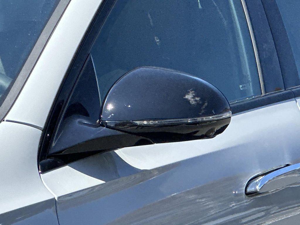 MERCEDES-BENZ E-CLASS - 2