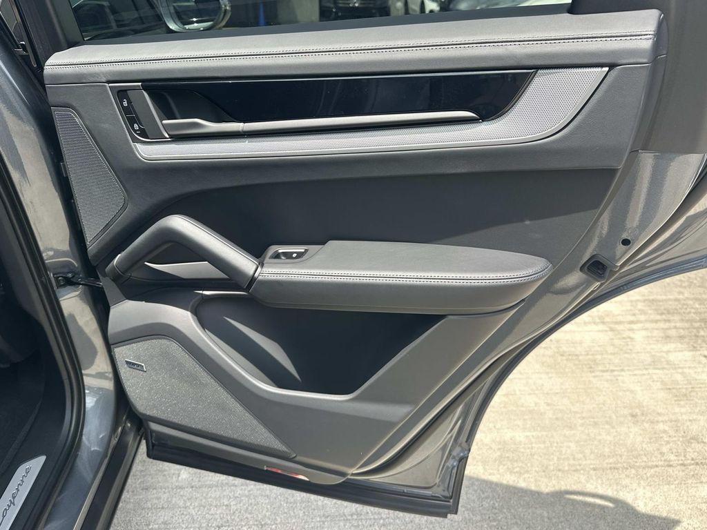 2026 Porsche CAYENNE CAYENNE S E-HYBRID 照片 13