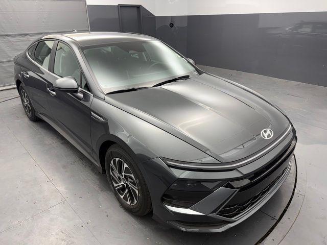 New 2026 Hyundai SONATA Hybrid Blue