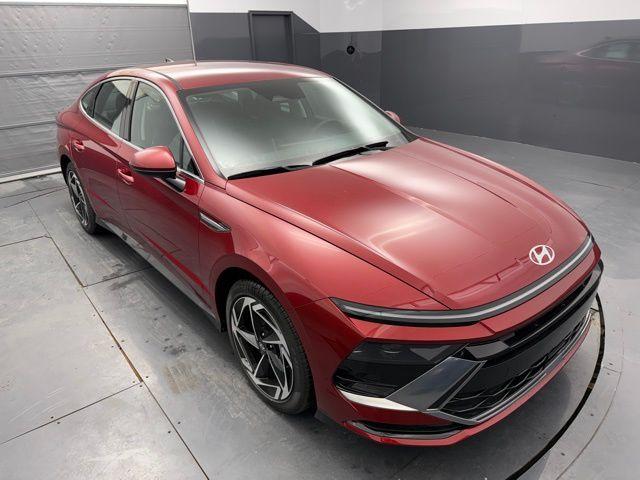New 2026 Hyundai SONATA SEL Sport