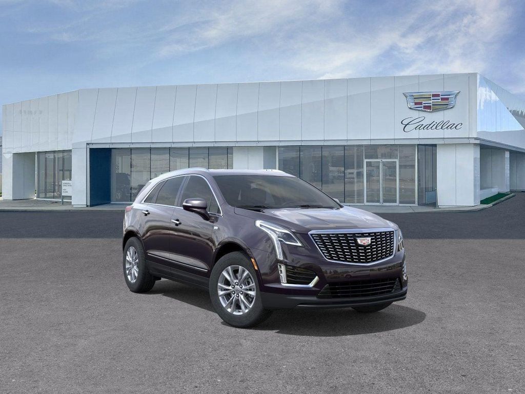 New 2025 Cadillac XT5 Luxury