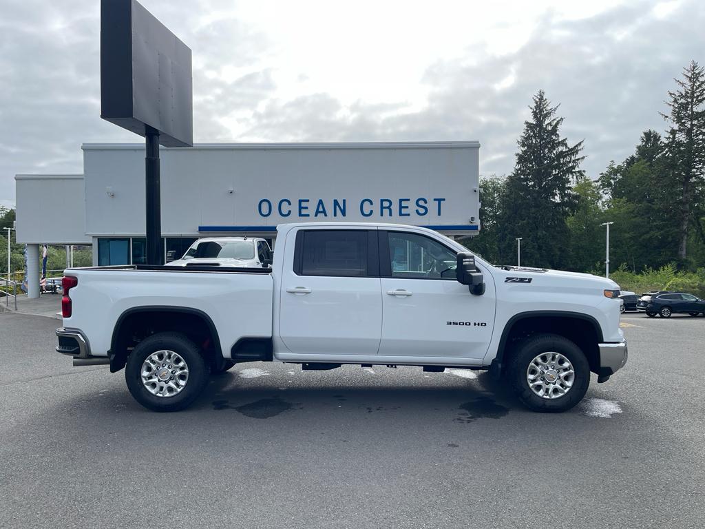 New 2026 Chevrolet Silverado 3500 LT