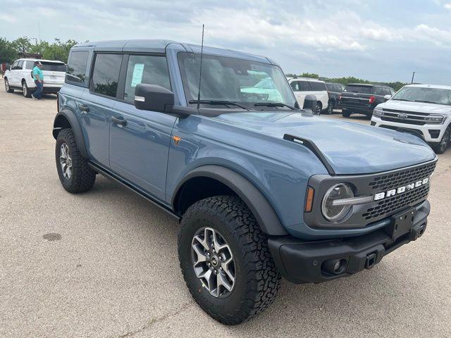 FORD BRONCO - 1