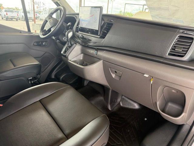 صورة مصغرة 12 لـ 2026 FORD TRANSIT-250 BASE