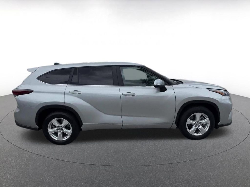 2025 Toyota HIGHLANDER LE — миниатюра 13