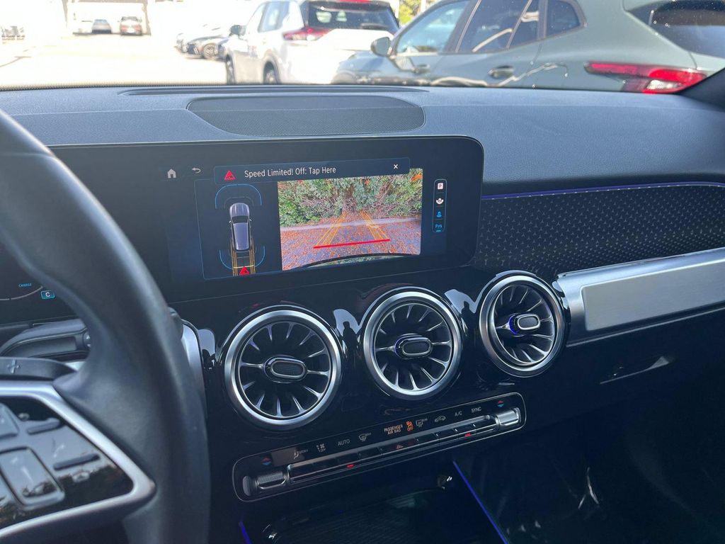 2025 Mercedes-BENZ GLB 缩略图 21