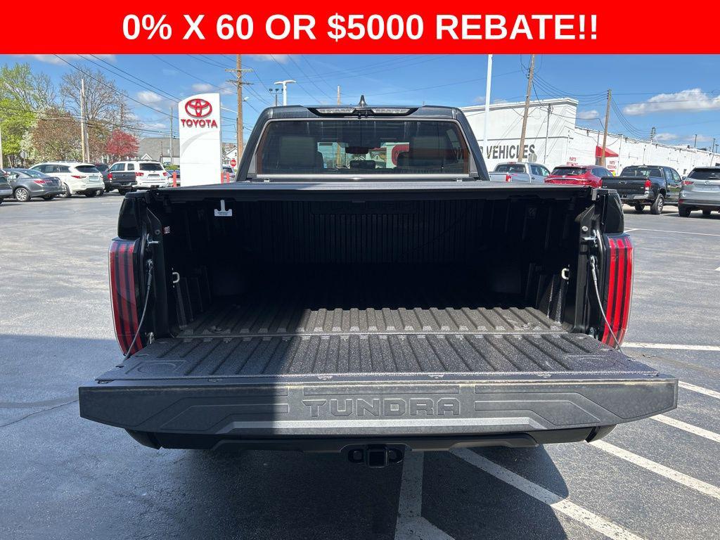 TOYOTA TUNDRA - 4