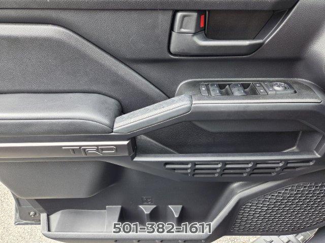 صورة مصغرة 33 لـ 2025 Toyota 4RUNNER HYBRID TRD