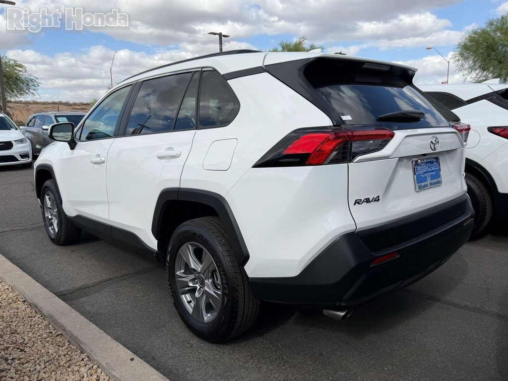 TOYOTA RAV4 - 3